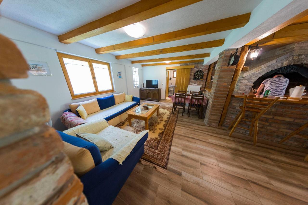 Apartment Green Lagoon Bihać Extérieur photo