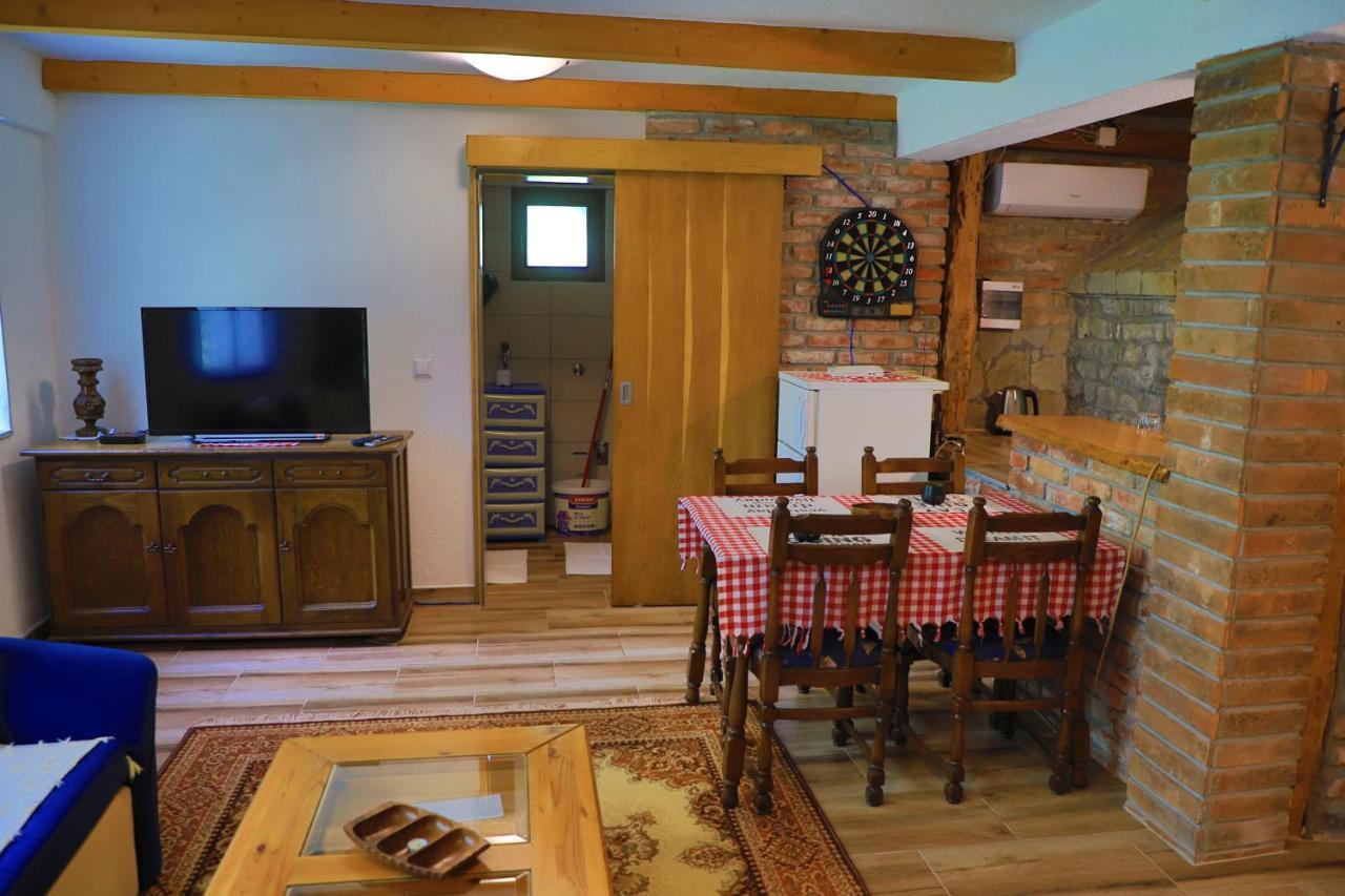 Apartment Green Lagoon Bihać Extérieur photo